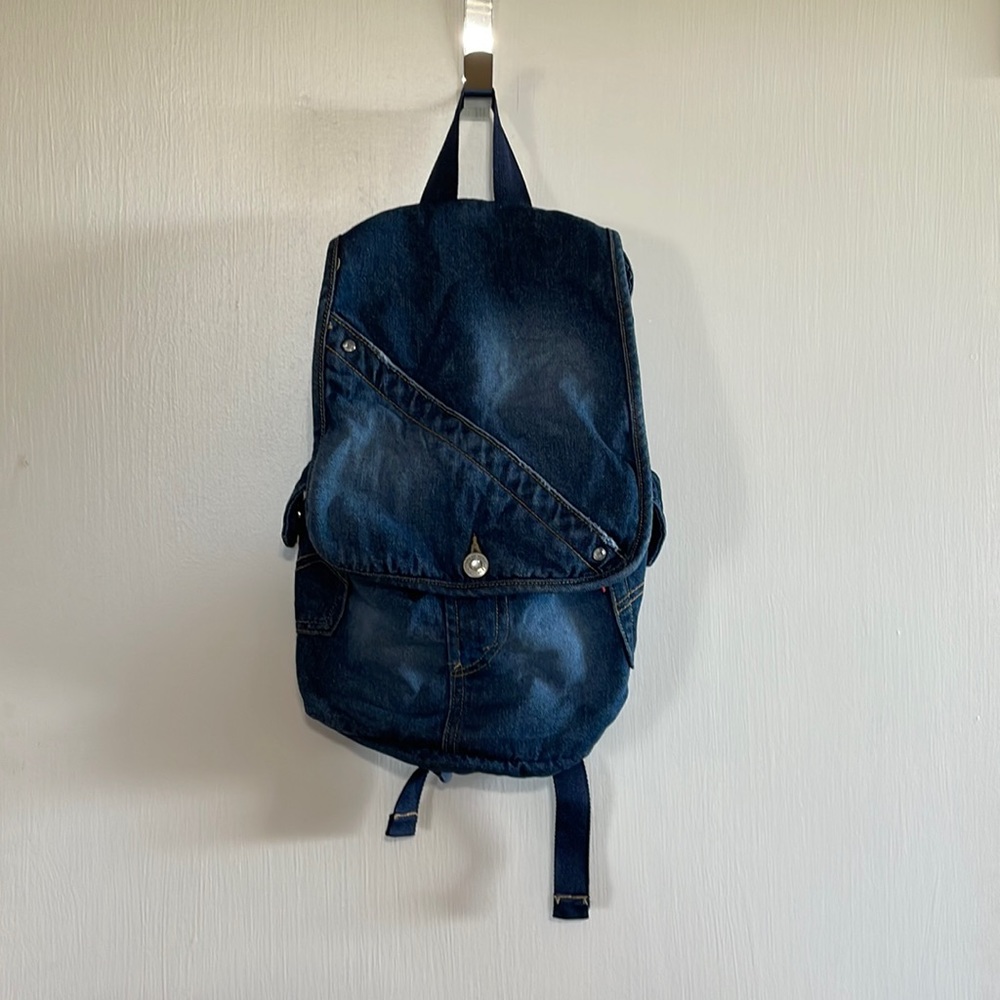 Levi’s Red Label backpack.